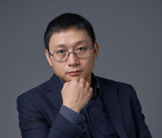 CEO Hoàng Long